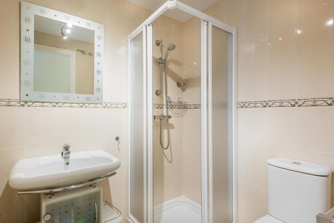 Wonderful Apartment 5 Minutes Flat Walk To The Centre Of La Cala De Mijas Luaran gambar